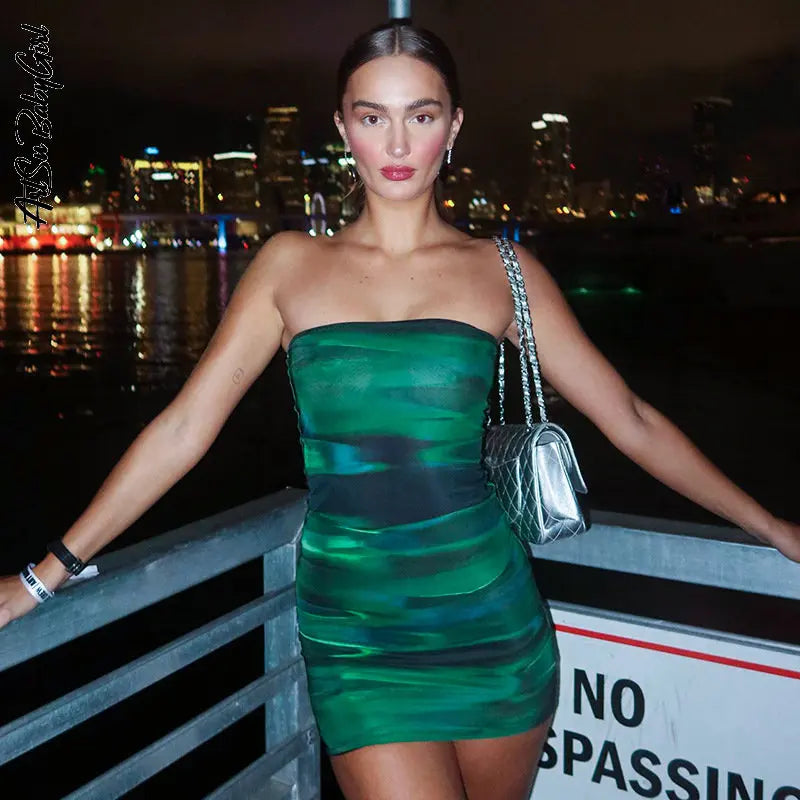 https://ae01.alicdn.com/kf/S4b5c4684b04c4215929d4c159915ad948/Green-Dress-Strapless-Tight-Dress-Women-Clothing-Summer-Outfits-Print-Party-Sexy-Mini-Dress-Sleeveless-Bodycon.jpg